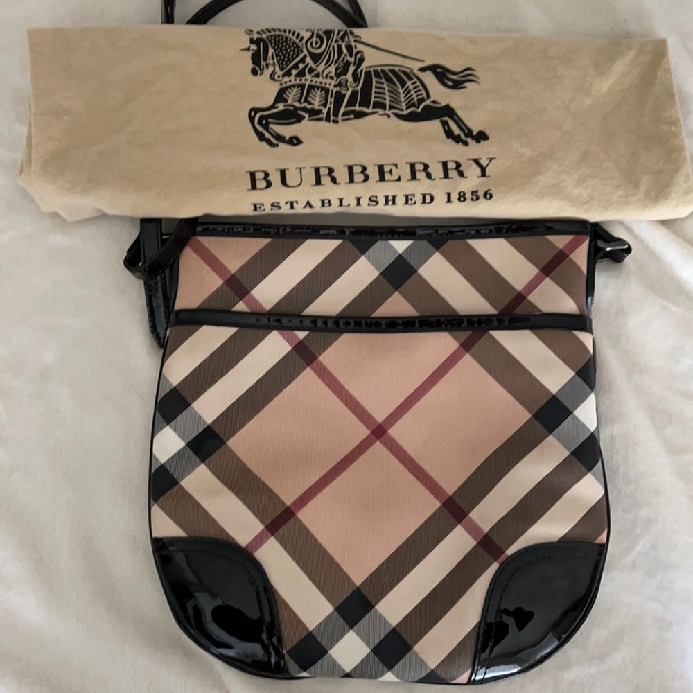 Burberry 100% authentic patent Noca check black